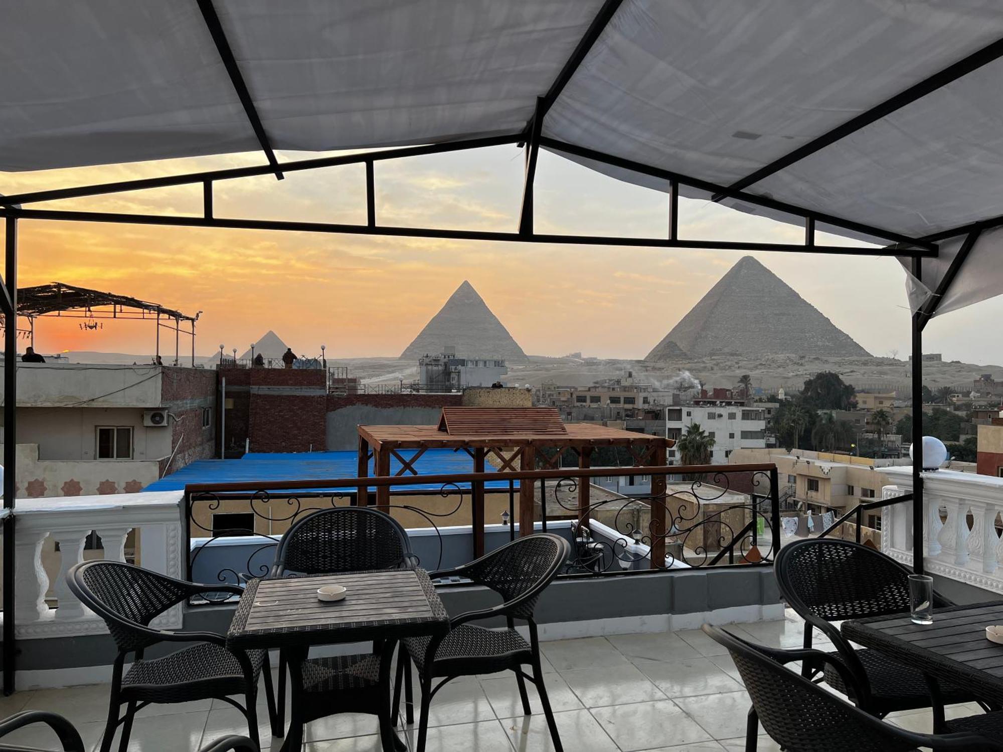 The Pyramids Gate Inn Kafret el-Gabal المظهر الخارجي الصورة