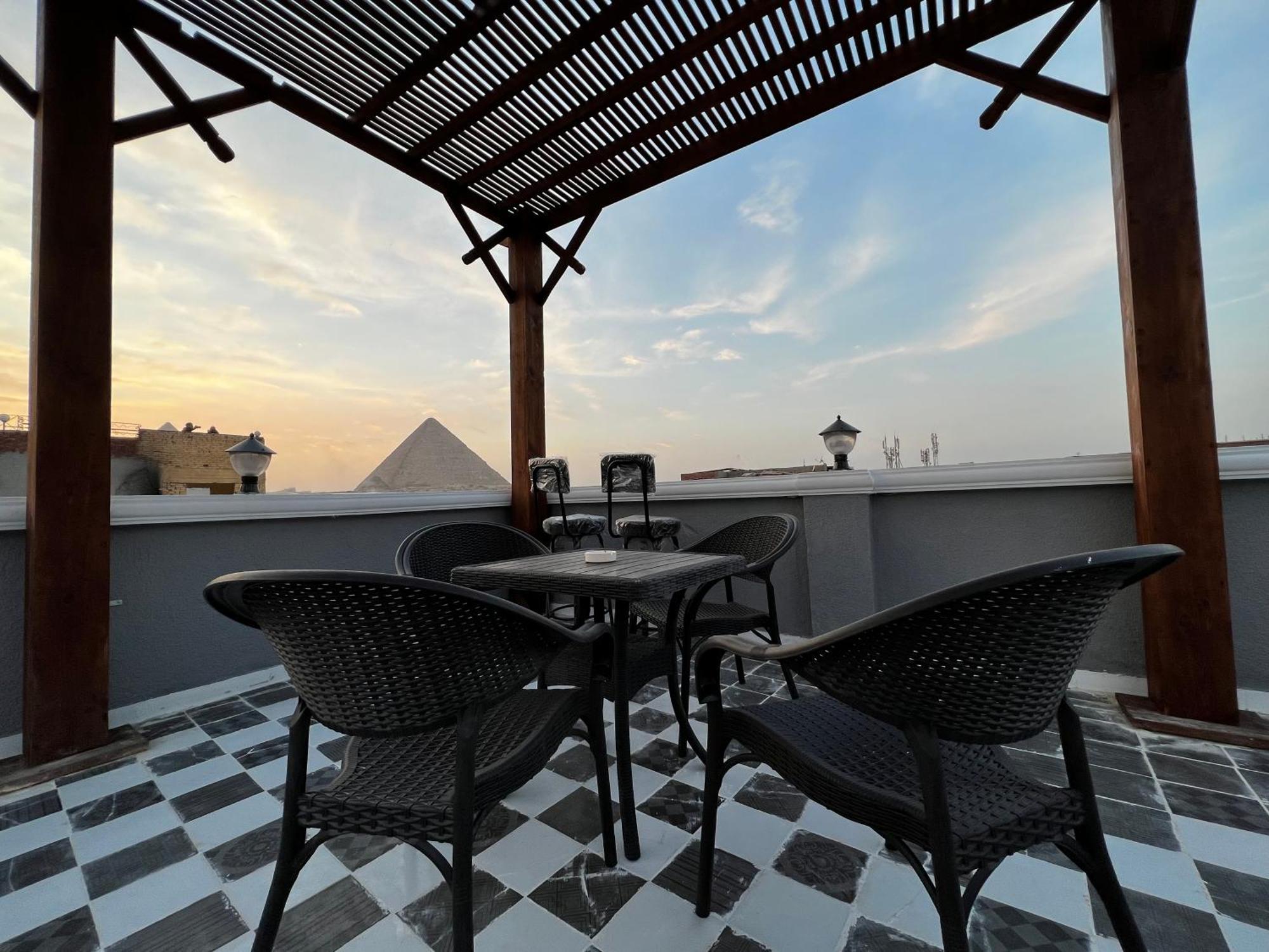 The Pyramids Gate Inn Kafret el-Gabal المظهر الخارجي الصورة